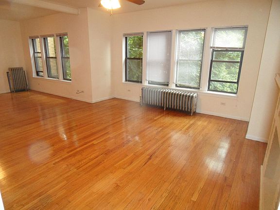 5th image of 3640 W Ainslie St