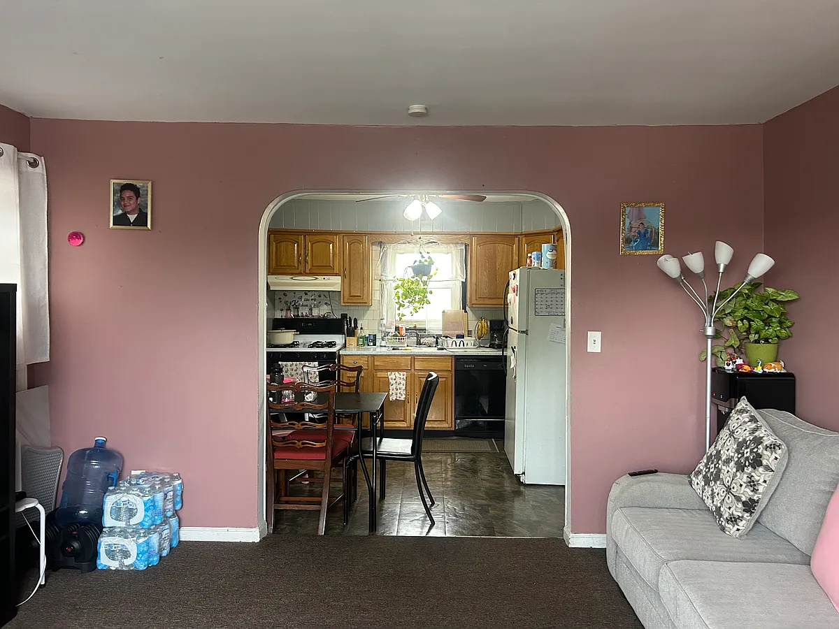 Livingroom looking into kitchen. - 1211 12th St #2
