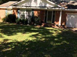 3524 Canterbury Rd, Trent Woods, NC 28562