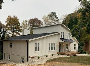 7024 Bridgewood Rd, Clemmons, NC 27012