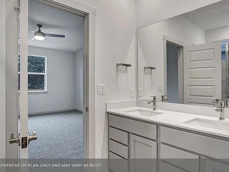 13608 Lubeck Dr — Photo 11