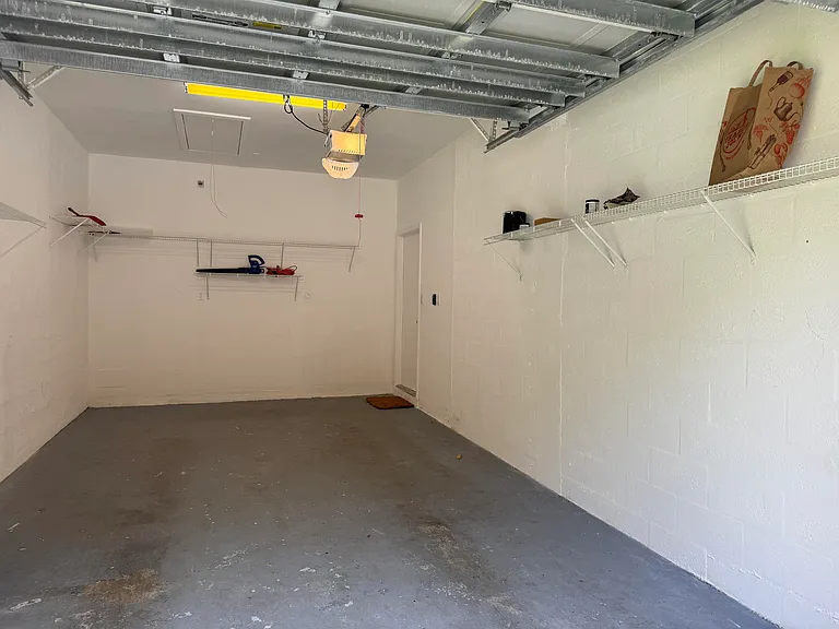 225 N Lakeshore Dr — Photo 51