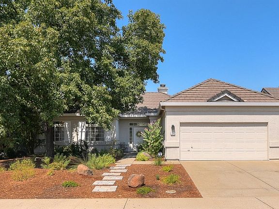2nd image of 1049 S Bluff Dr