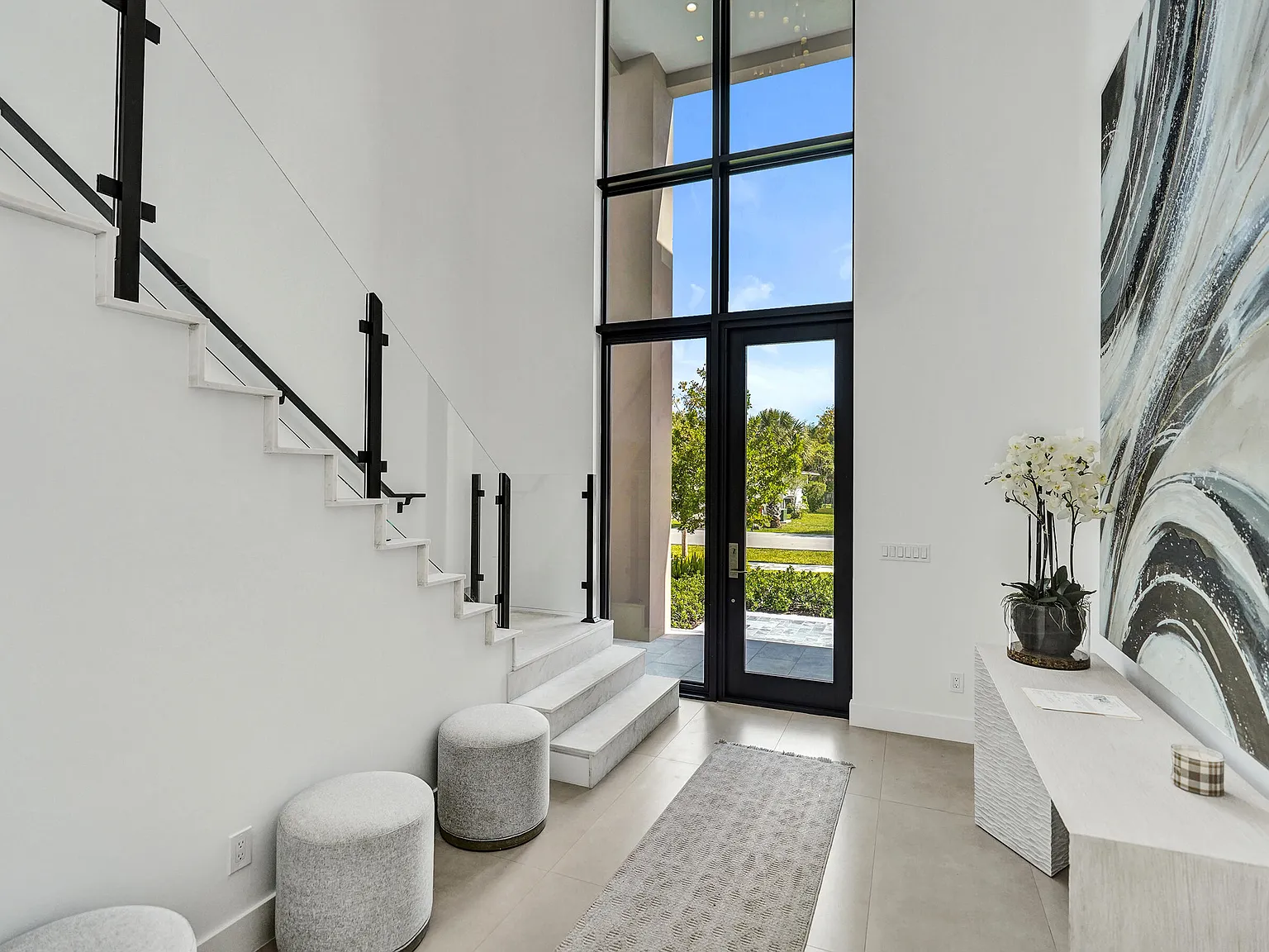4 bed, 4.5 bath, 3722 sqft, $25,000 — Photo 2