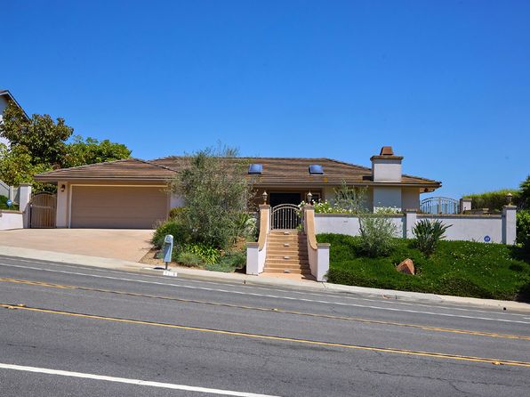 7118 El Fuerte St