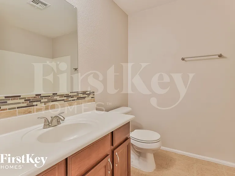 425 W Jersey Way — Photo 14