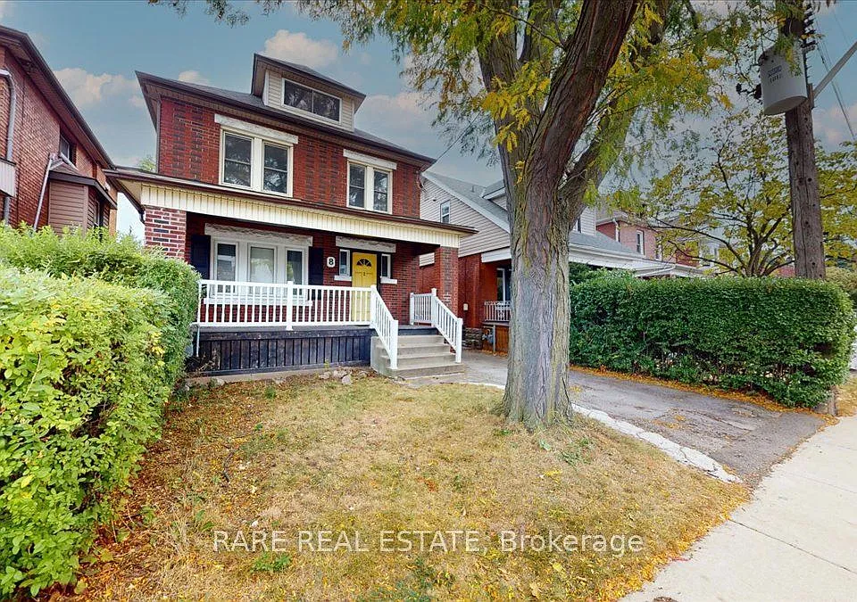 8 Balsam Ave N #2