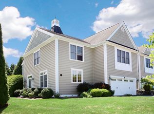 20 Still Water Cir #20, Brookfield, CT 06804