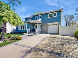 3359 Knight St, Oceanside, NY 11572