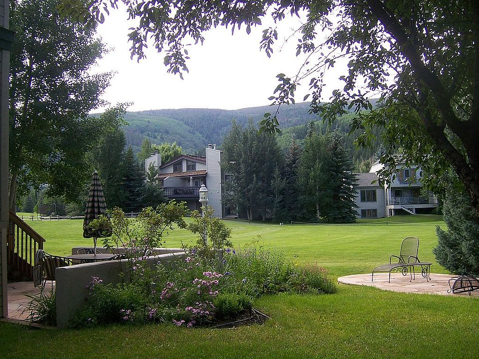 2nd image of 10 Deer Blvd