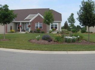 W173N10218 Woodbridge Ln, Germantown, WI