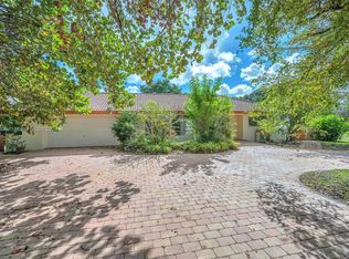 600 Camellia Ct, Fort Lauderdale, FL 33317