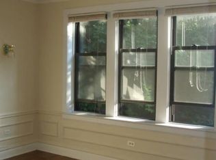 514 W Addison St APT 306, Chicago, IL 60613