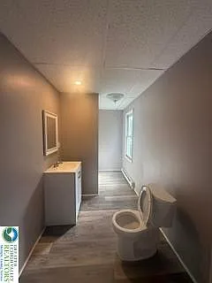 2 bed, 1.0 bath, 650 sqft, $1,300 — Photo 4