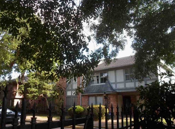 1st image of 42 Heritage Ln
