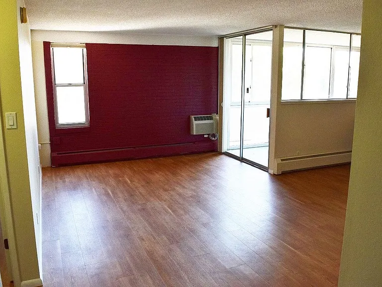 850 20th St #105 — Photo 10