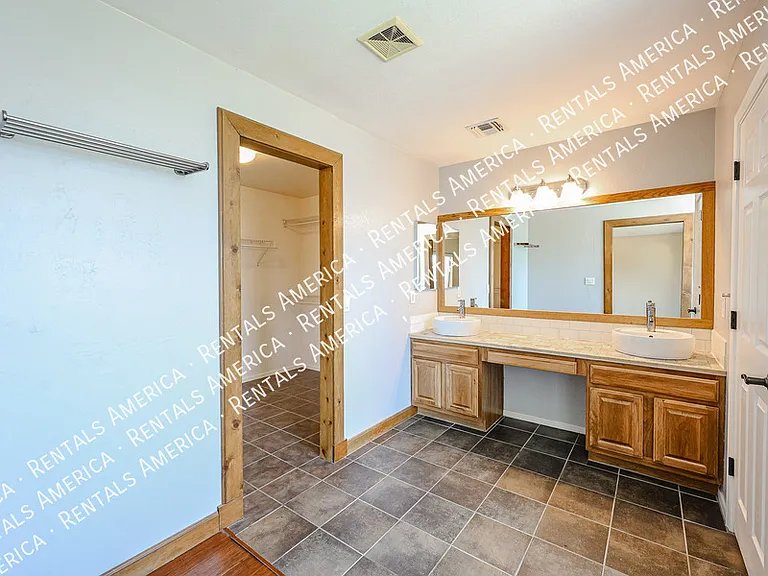23808 N Tayrien Ln — Photo 33
