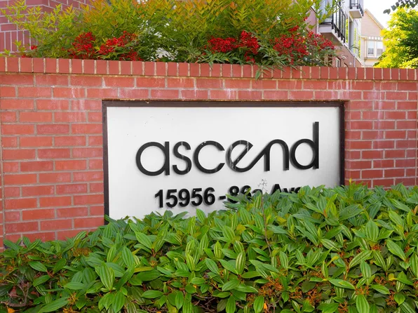 15956 86a Ave #304, Surrey, BC V4N 6N8