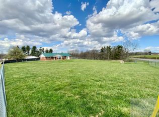 5921 Hinton Rd, Athens, WV 24712