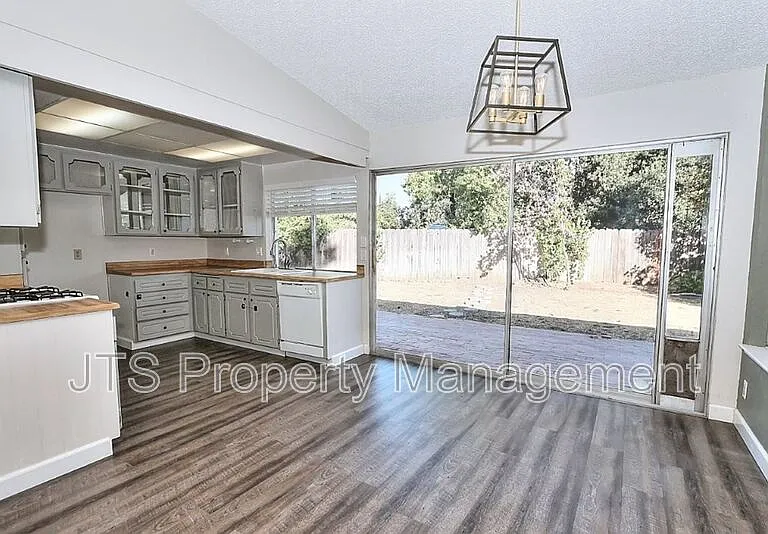 5748 Muldrow Rd — Photo 35