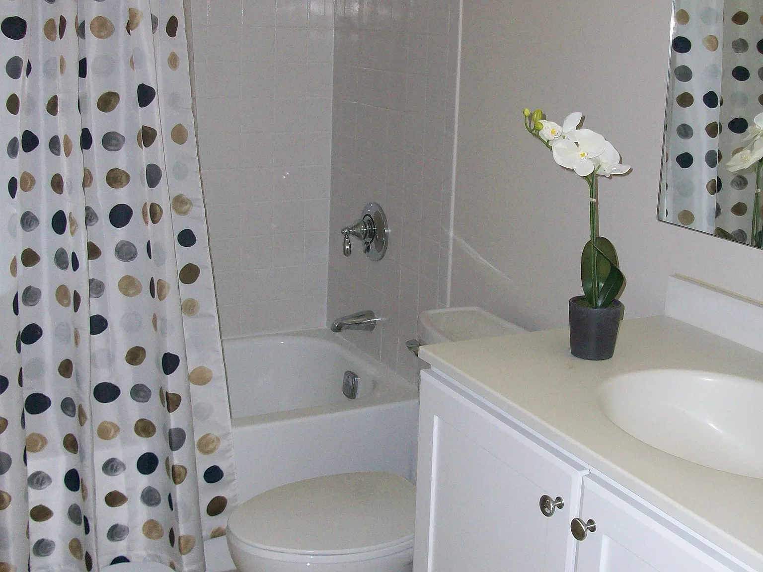 The Regency — Photo 3