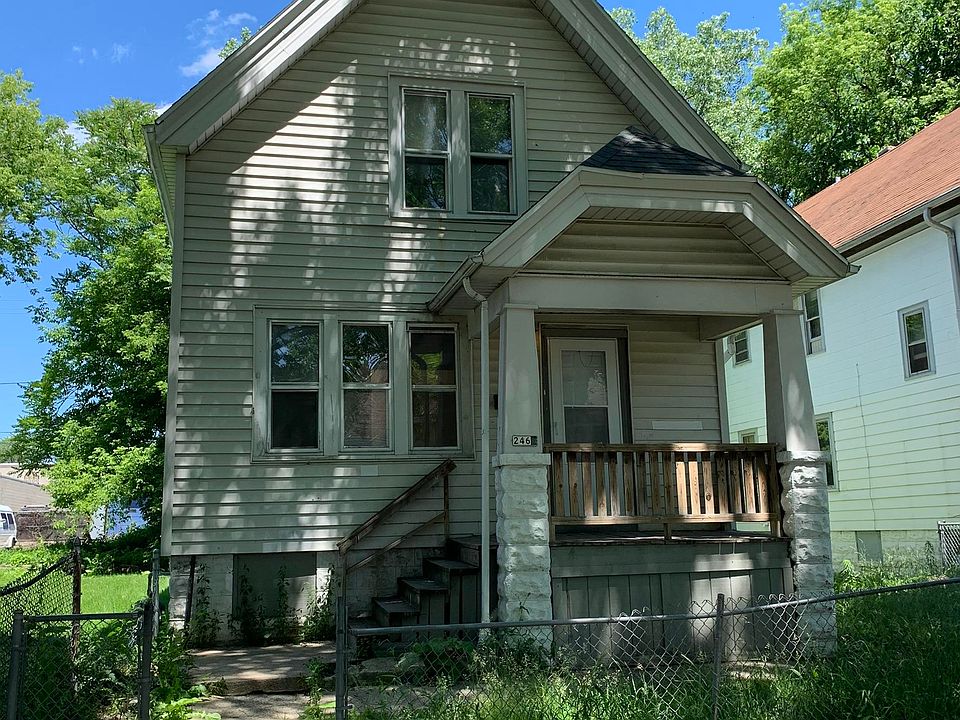 1st image of 2464 W Medford Ave
