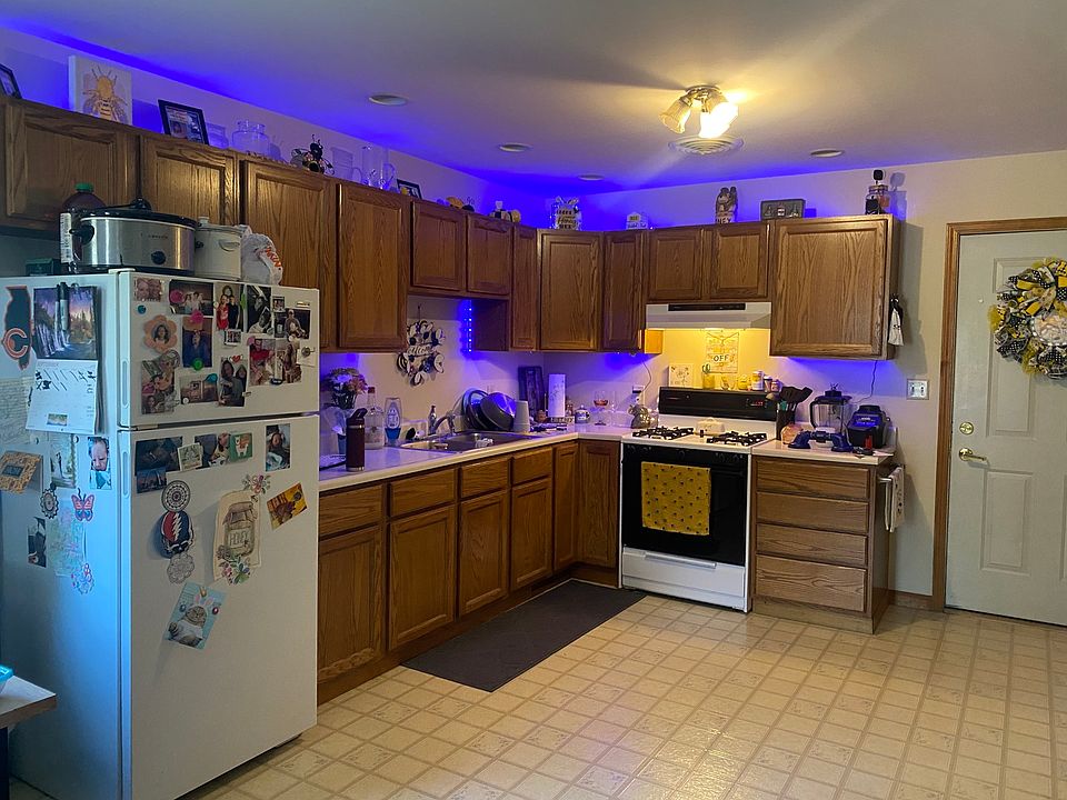 2nd image of 404 W Cleveland St