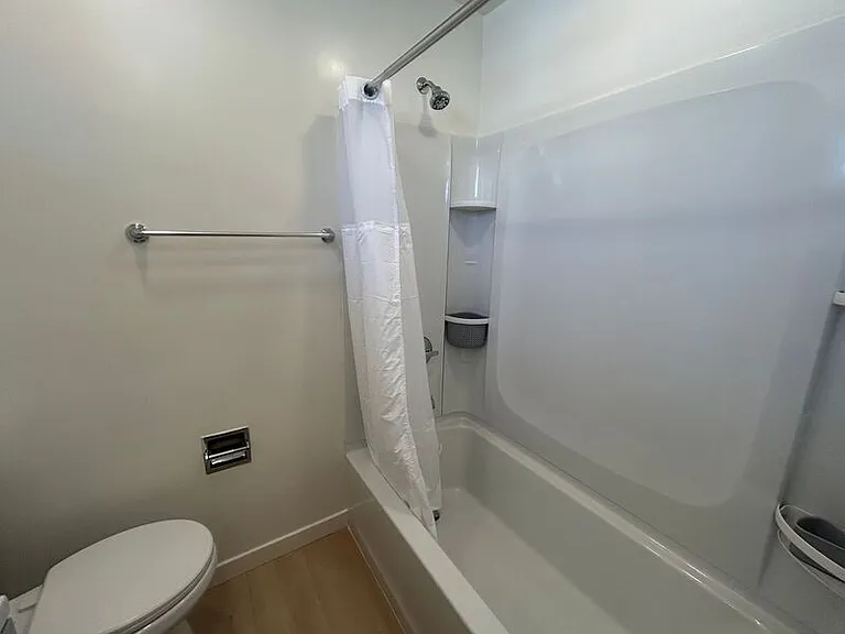 346 N Louise St #12 — Photo 11