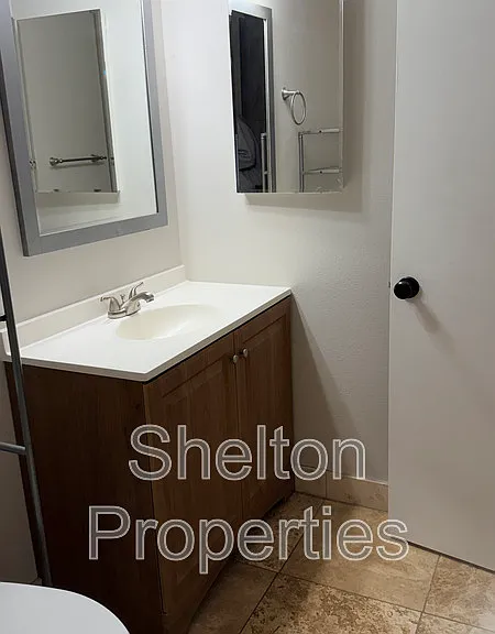 523 E Malibu Dr — Photo 18