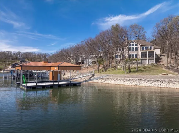 273 Spring Green Cir, Lake Ozark, MO 65049