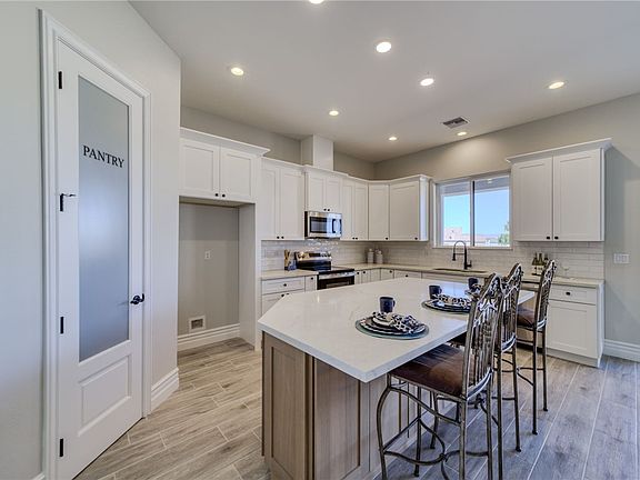 5th image of 6081 S Greenhorn Drive