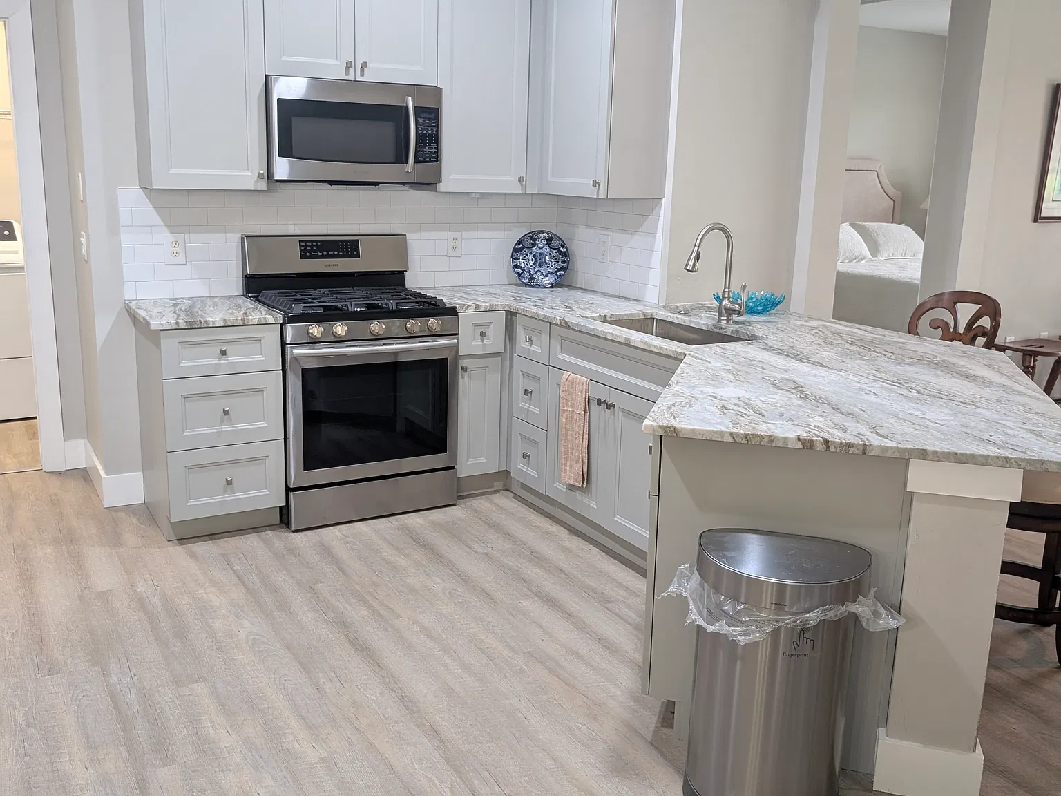2 bed, 1227 sqft, $3,750 — Photo 3