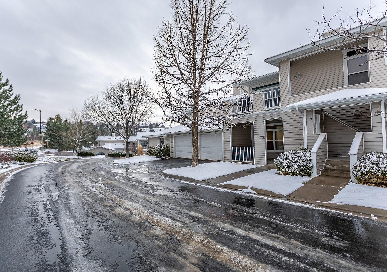 5105 Village View Way APT 7, Missoula, MT 59803 | Zillow