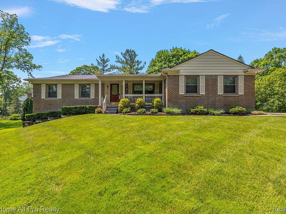 1st image of 22219 Connemara Dr