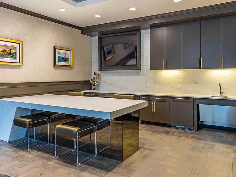 11 Marche Apartments — Photo 50