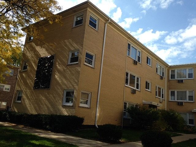 1st image of 3806 Ruby St APT 2E