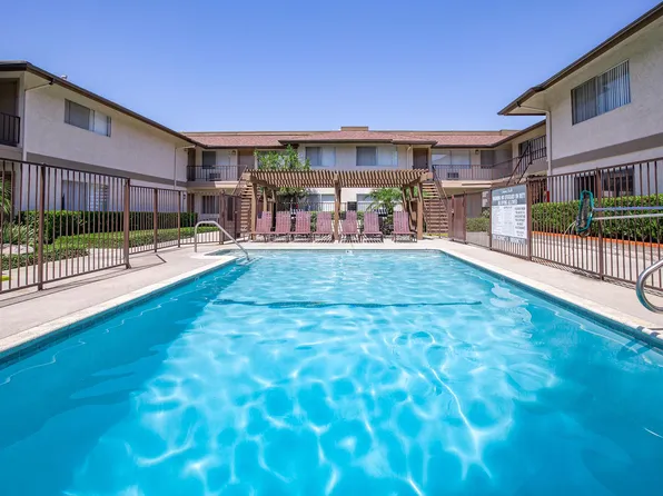 Singing Tree Apartment Homes