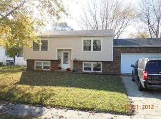 642 W Blackwood Dr, Lowell, IN 46356