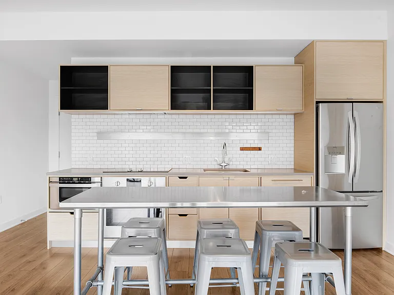 2030 8th St NW #Penthouse 4 — Photo 4
