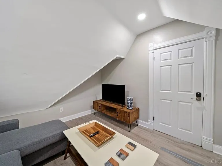 5261 Waltella Pl — Photo 9