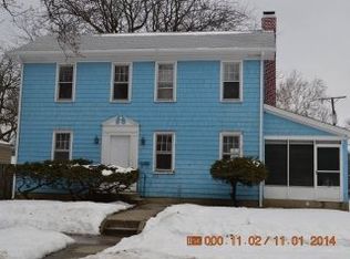 770 Jay St, Elgin, IL 60120