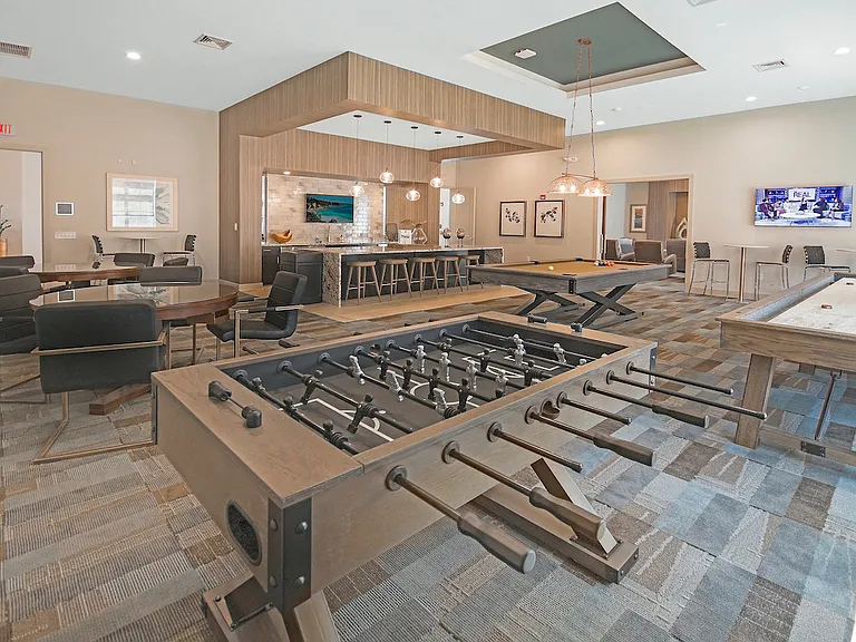Woodmont Townsquare — Photo 18