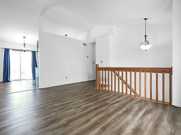 5th image of 7801 Fairfax Loop Dr
