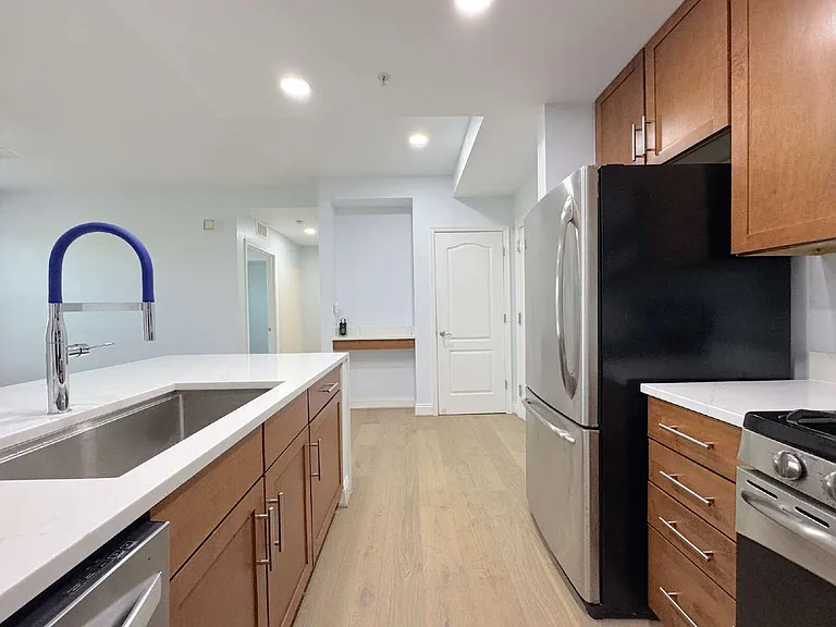 1111 Oronoco St #429 — Photo 15