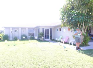 208 SW 13th Ave, Cape Coral, FL 33991