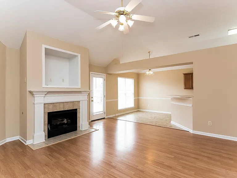 5400 Milton Ridge Dr — Photo 2