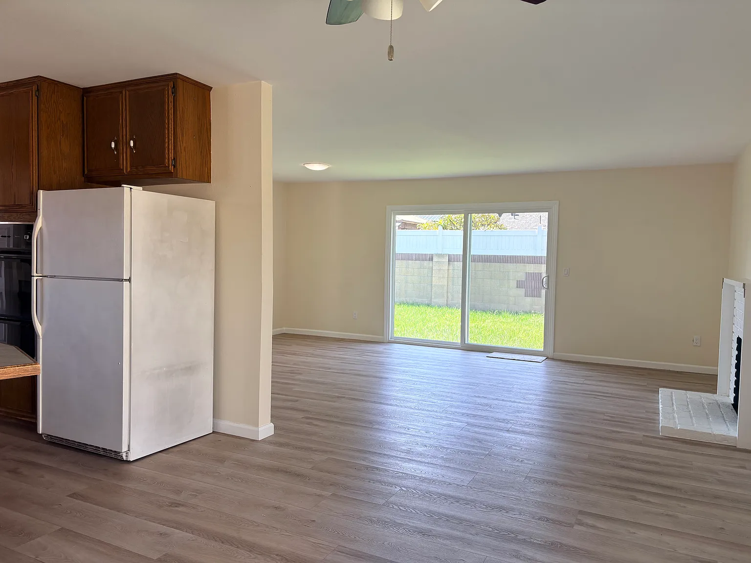 3 bed, 1272 sqft, $4,500 — Photo 4