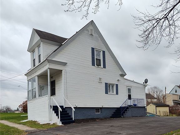 2nd image of 540 Niagara St