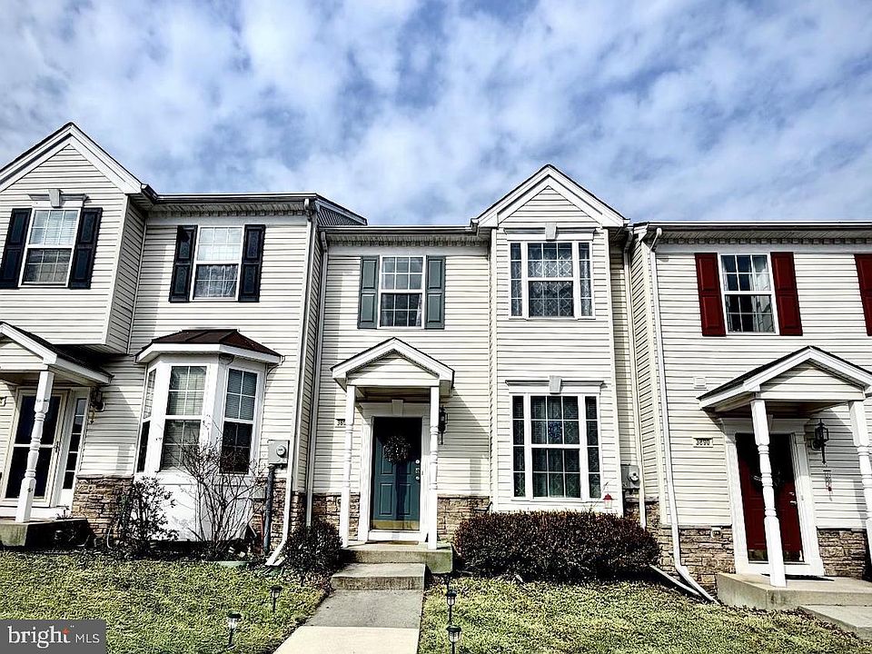 1st image of 3892 Cannon Ct #3892