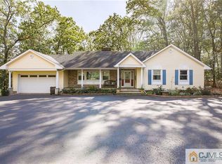 611 W Farms Rd, Howell, NJ 07731